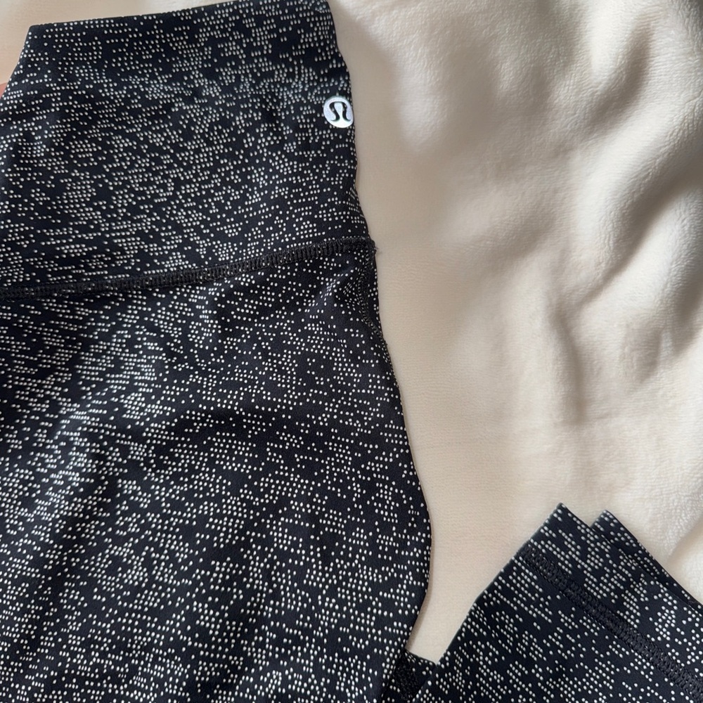 Lululemon Black and White Leggings